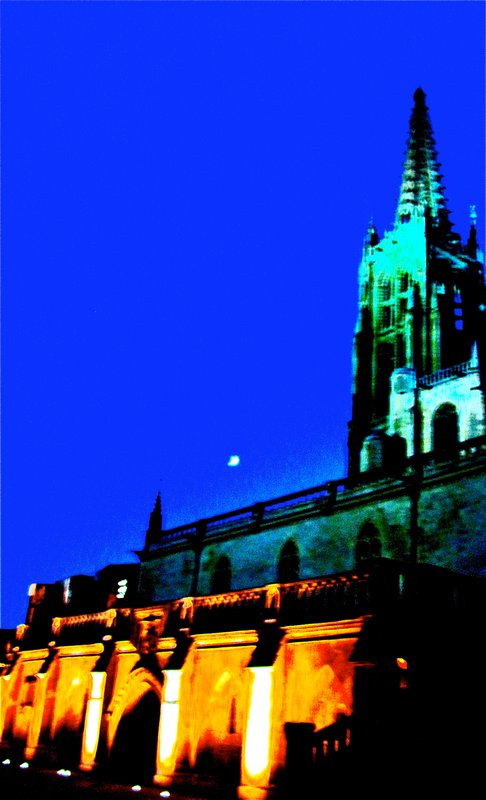 Burgos & the moon