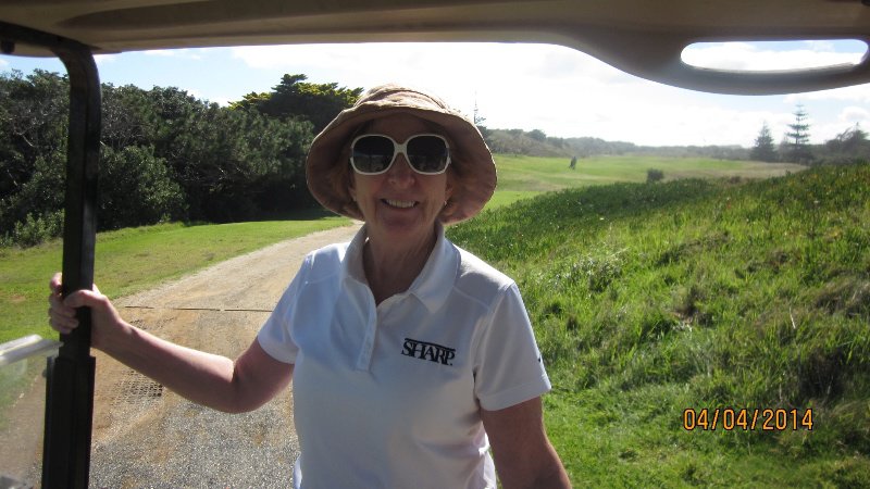 Kathi at golf 