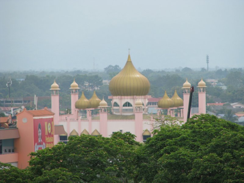 Kuching Mosque from cineplex