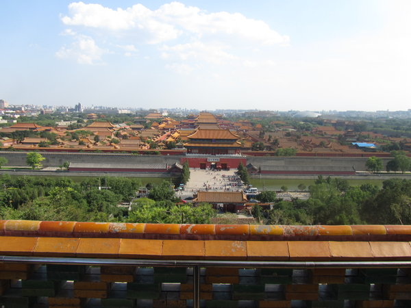View of the Imperial Palace from the top of Coal Hill