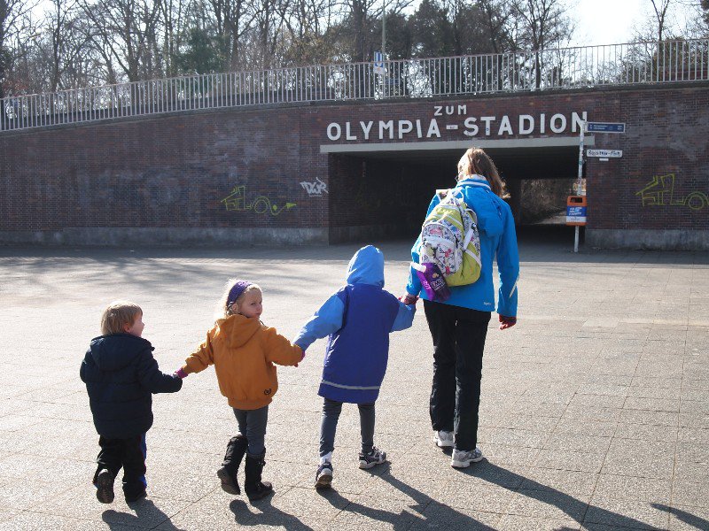 Walking to Olympia Stadion