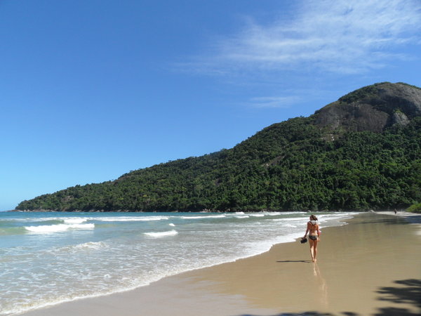 Dois Rios beach
