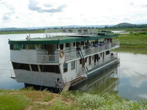 The House Boat - or the floating bath!