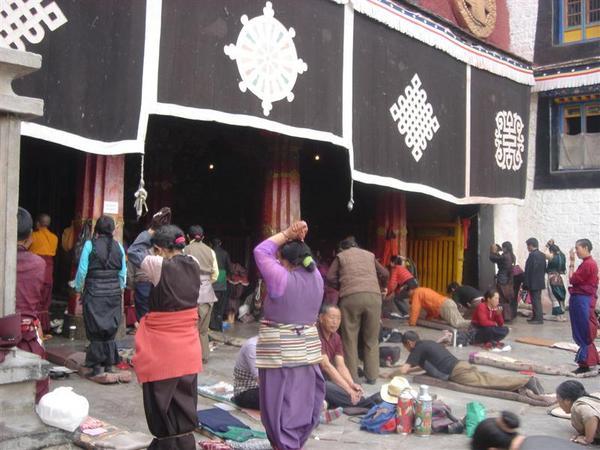 Buddhists worshipping