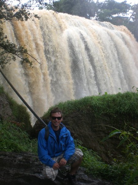 Waterfall near Lak Lake