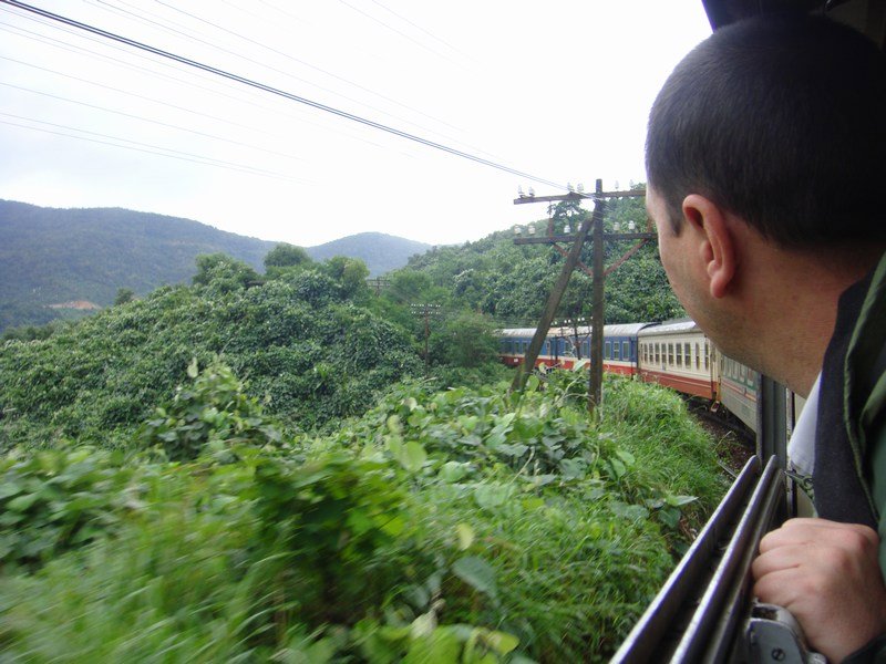 Train to Da Nang