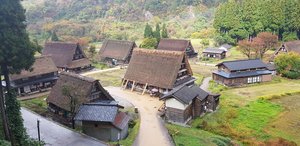 Suganuma gassho-zukuri village