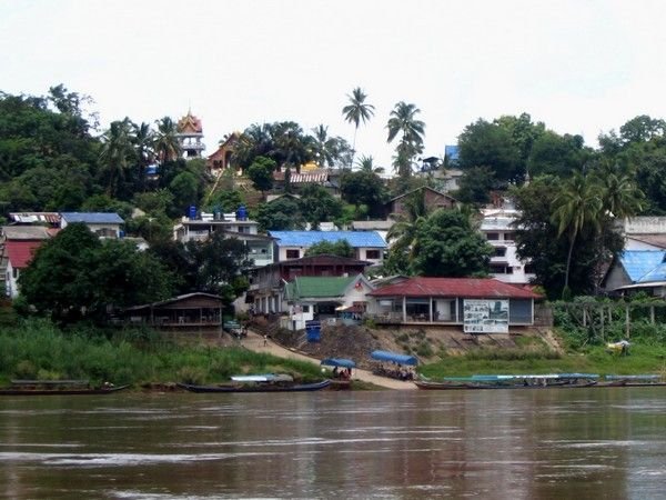 Ueber den Mekong nach Laos