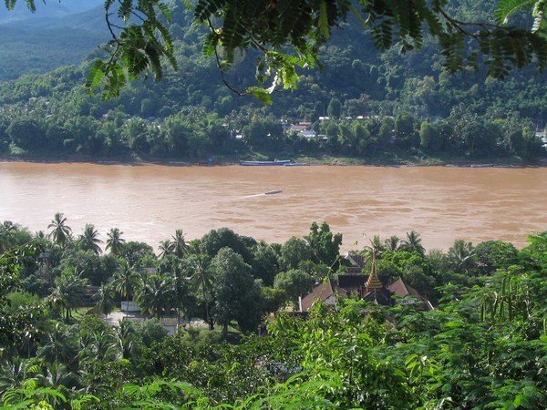 Blick von Phu Si auf den Mekong