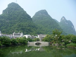 Ein kleiner Teich mitten in Yangshuo
