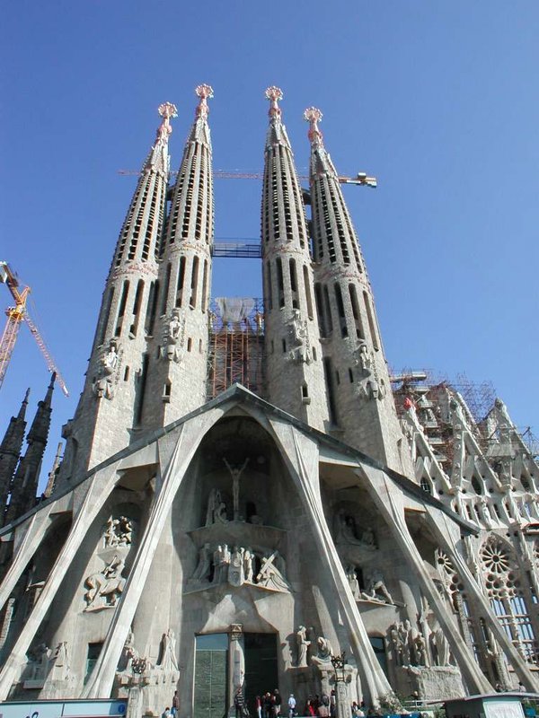 La Sagrada Familia (Outside)