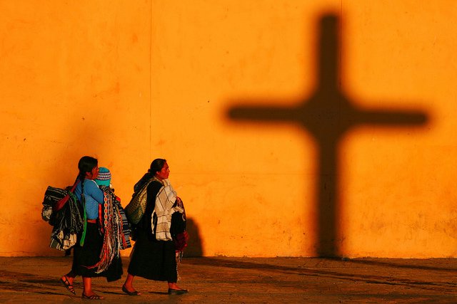 Women and the Cross