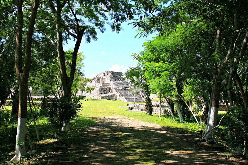 Road to Mayapan Ruins