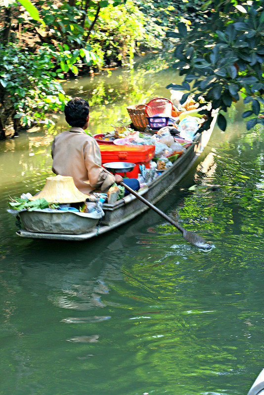 Boat Selling Wares