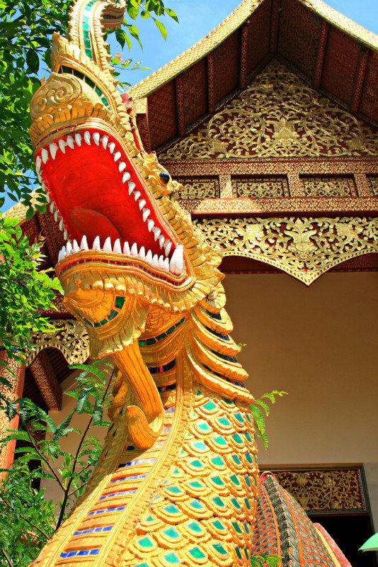 Wat Doi Ngam Mueang