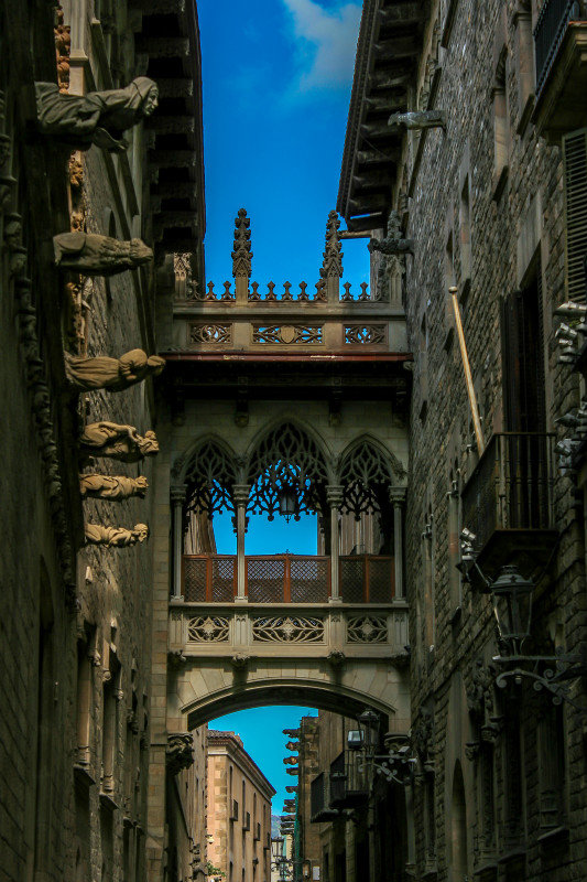 Archway in Barri Gotic