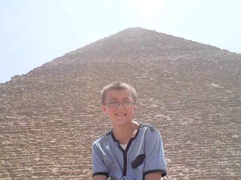 egy_joe with pyramid