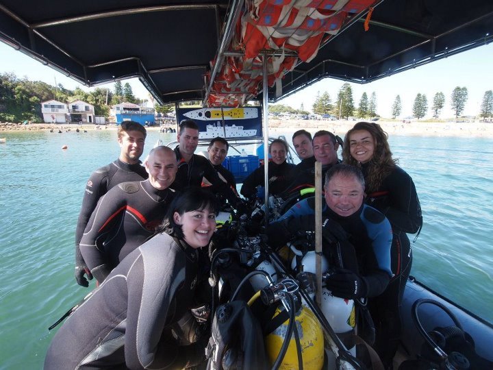 Wreck diving - HMAS Adelaide