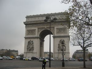 L'Arc De Triomphe