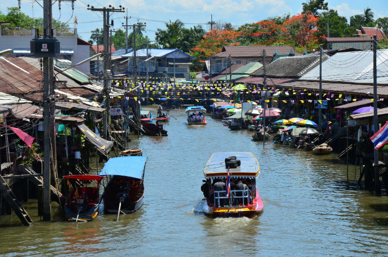 60. Amphawa floating market