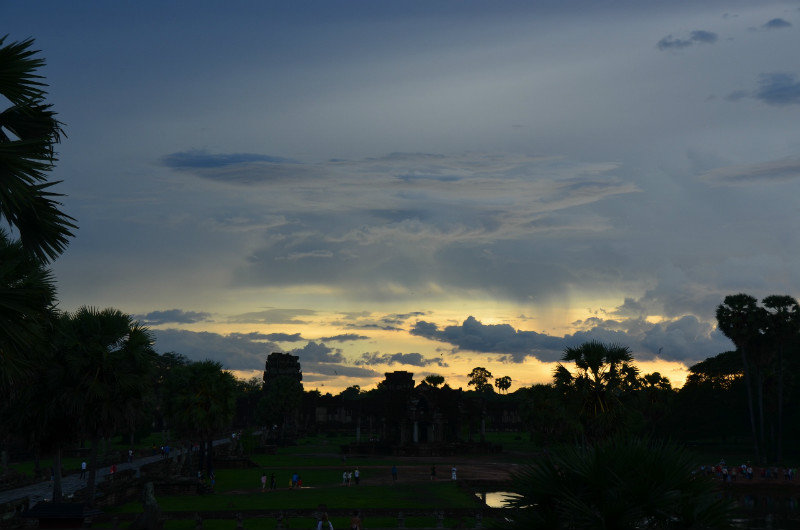 8.- Sunset at Angkor