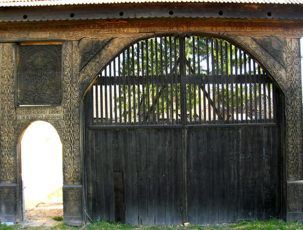 full Szekely gate