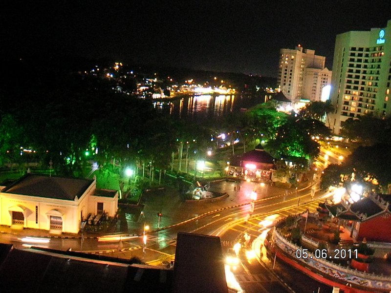 Kuching at night
