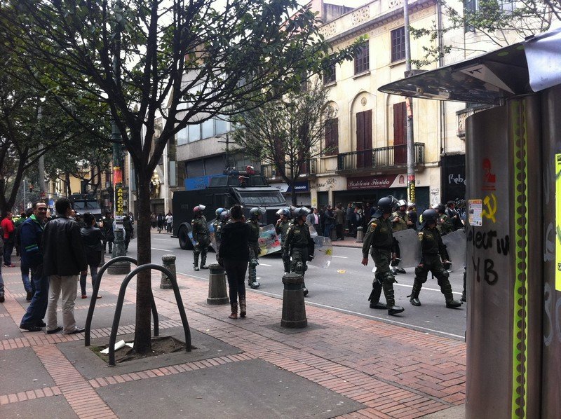 Policia and armored vehicles 