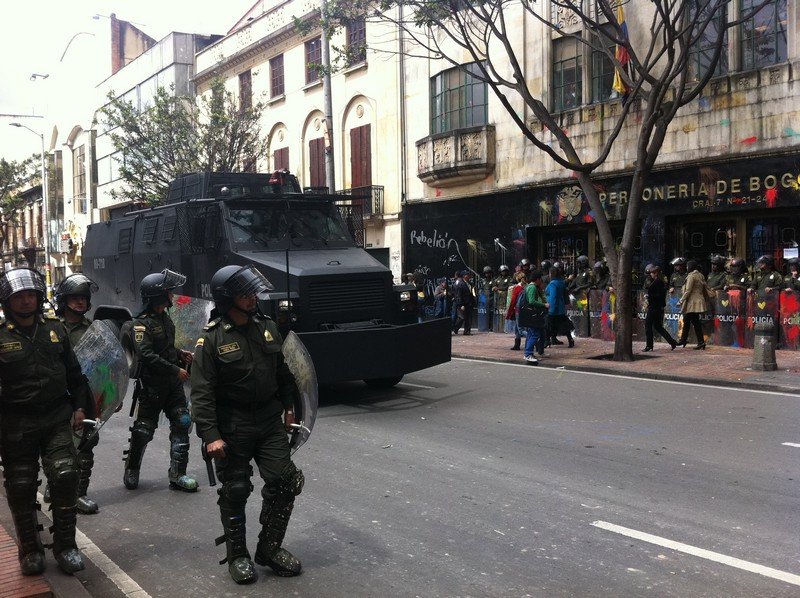 Policia and armored vehicles