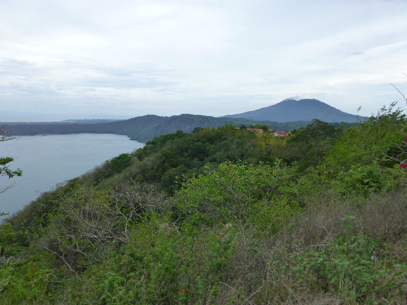 Laguna de Apollo, Lago Nicaragua & Volcán Mombacho