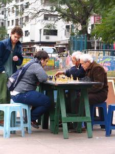 ajedrez en el parque 
