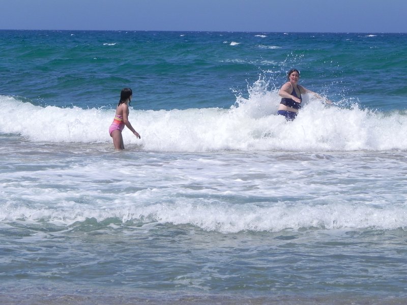 Kim and Marika in the surf
