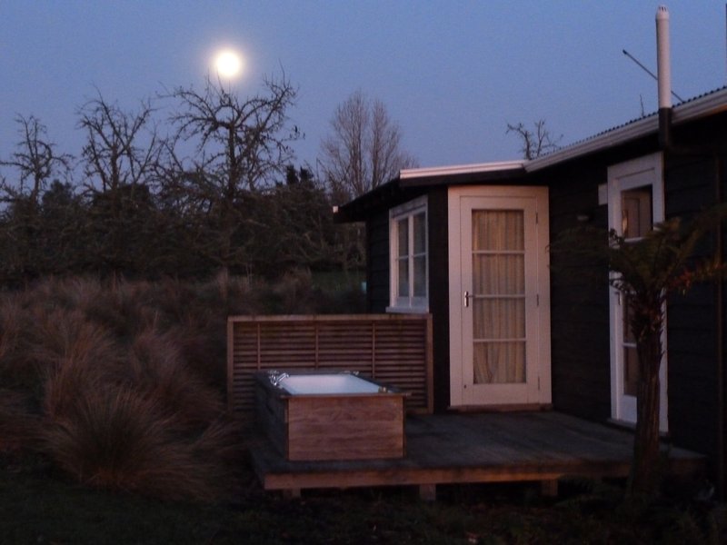 Moon at sunrise over the outdoor tub
