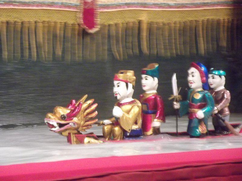 Floating puppet show