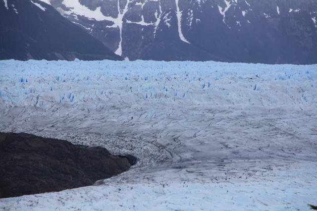 Glaciar Gray wrapping around Nanatak Island