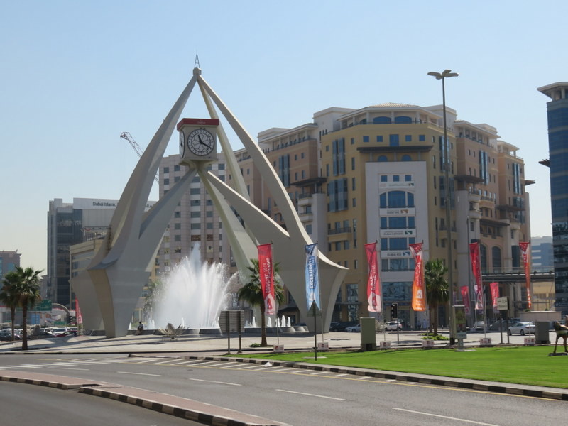 Dubai Clock Fountain roundabout thingy