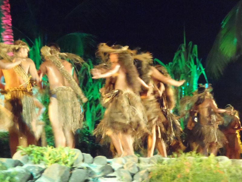 Belly dancing Tahitians...