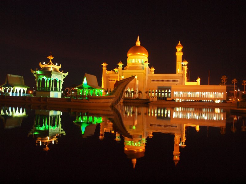 36- The mosque at night