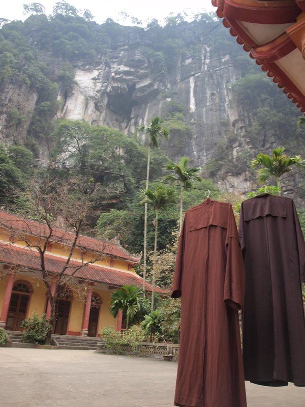 9-Small monastery around Ninh Binh