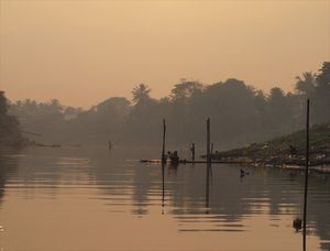 33-The sangker river in the morning