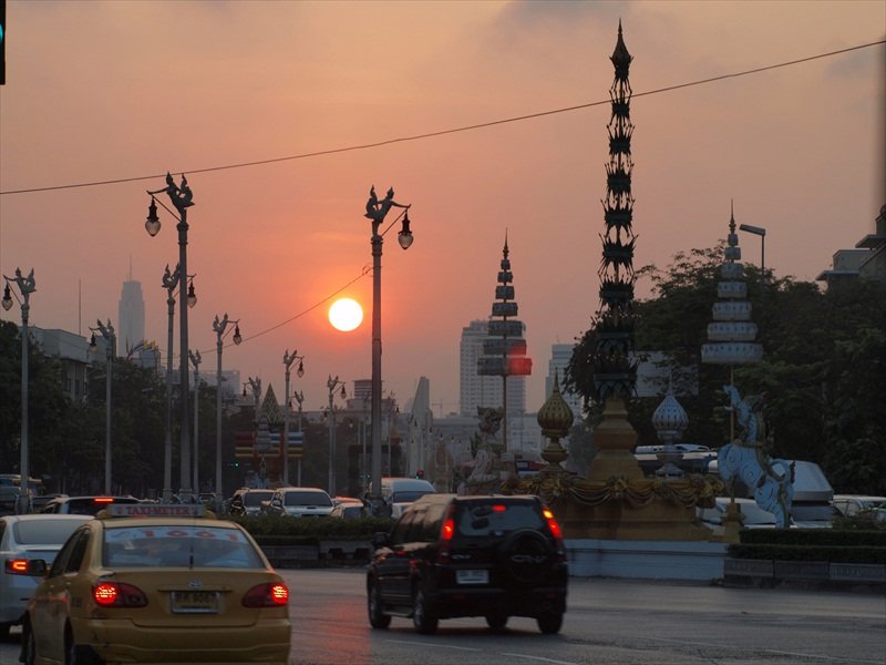 12-Sunrise on Bangkok