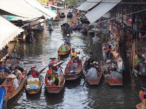 113-Saduak floating market