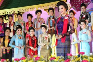 1-Election of Miss Songkran