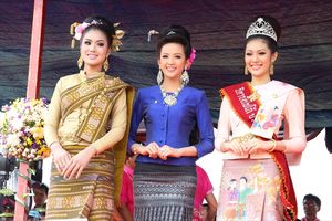 54-Miss Yasothon and her runners up