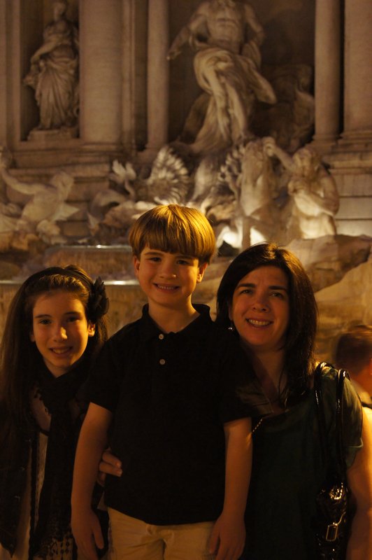Trevi Fountain at night - packed!