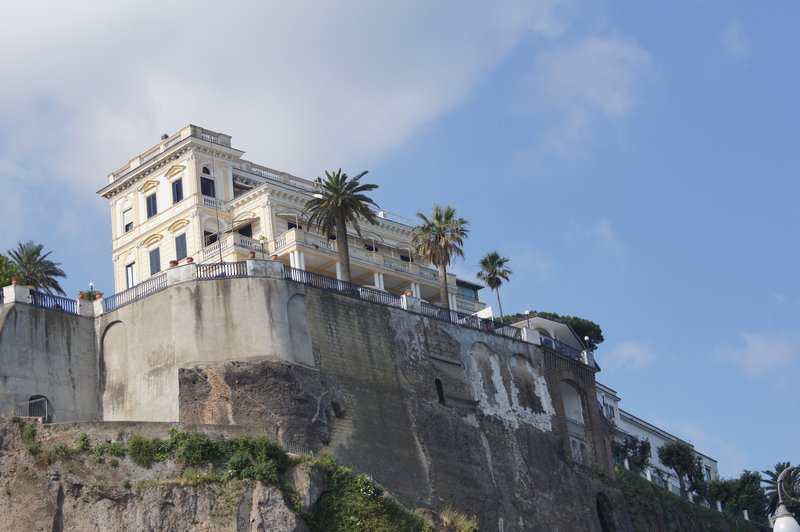 Sorrento Hotel on the cliffs