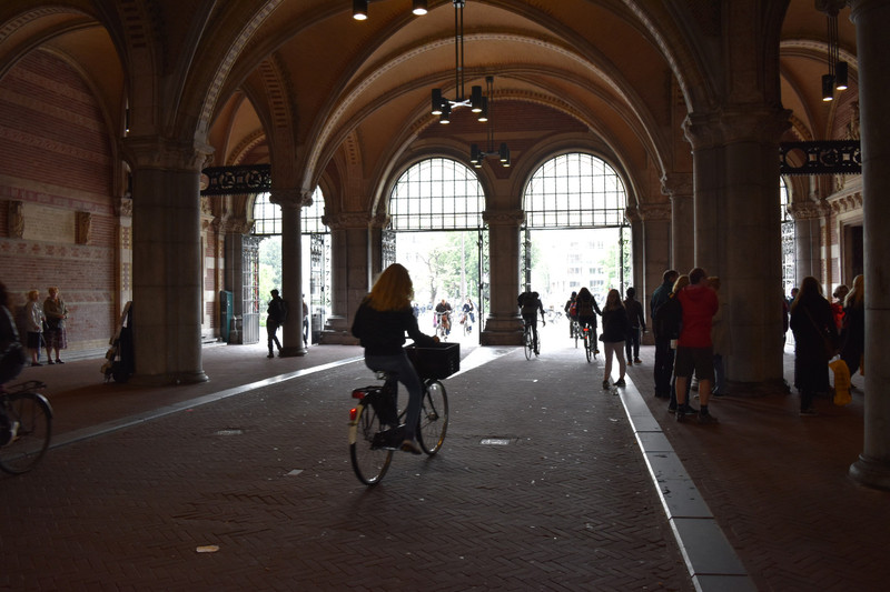 Passage through the centre of the Rijksmuseum