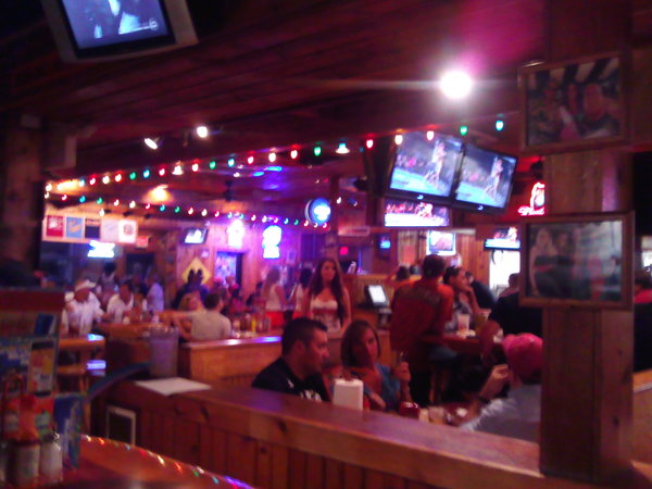Hooters was indeed bouncing!!