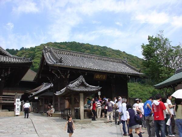 清水寺(Kiyomizu-dera)