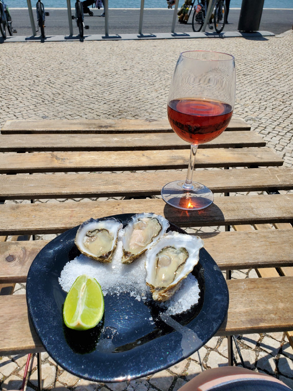 Wine, oysters, and the Tagus